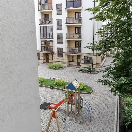 біля вокзалу, на вулиці голубовича 37 Apartamento *
